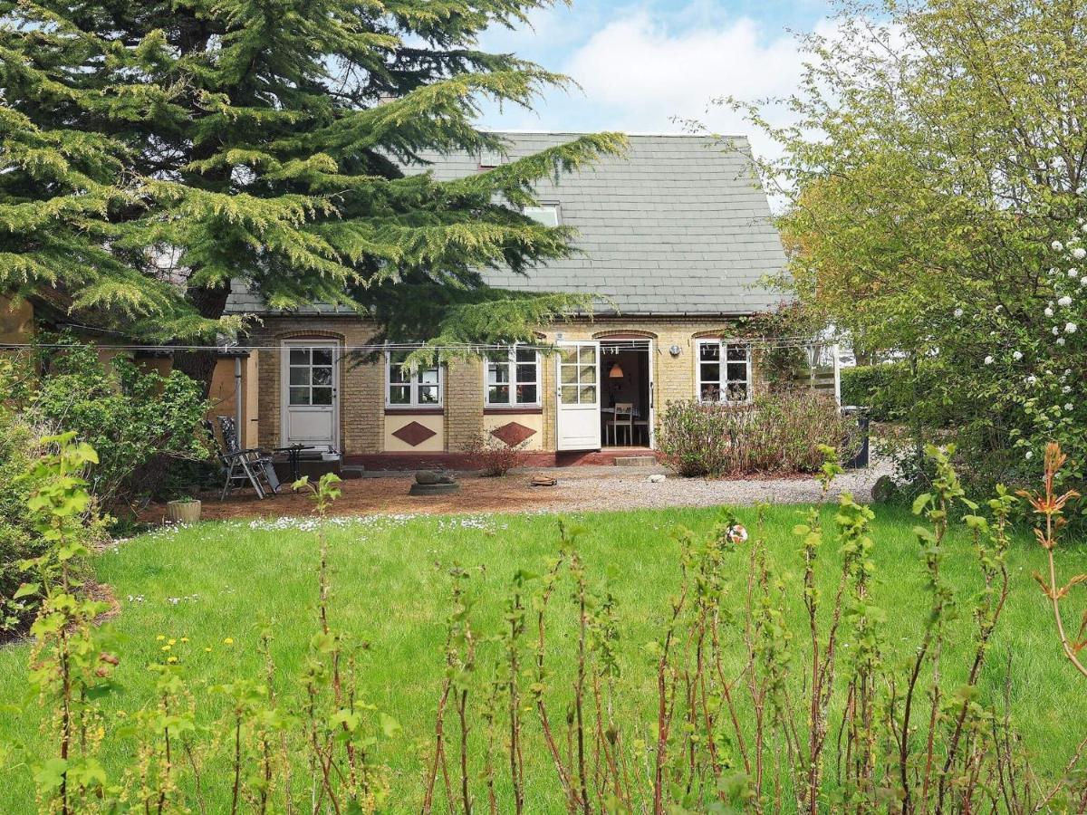 Holiday Home Aeroskobing XI ภายนอก รูปภาพ